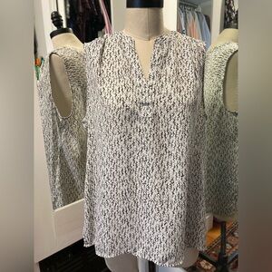 Chaus Women's Black and White Print Sleeveless Popover Top, Size Large